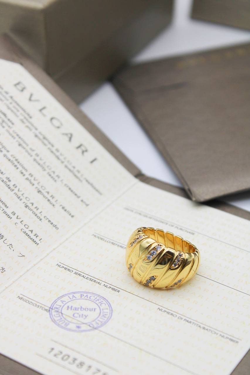 Bvlgari
55 dhs✅ 

normal box

Zain122
♥️♥️♥️