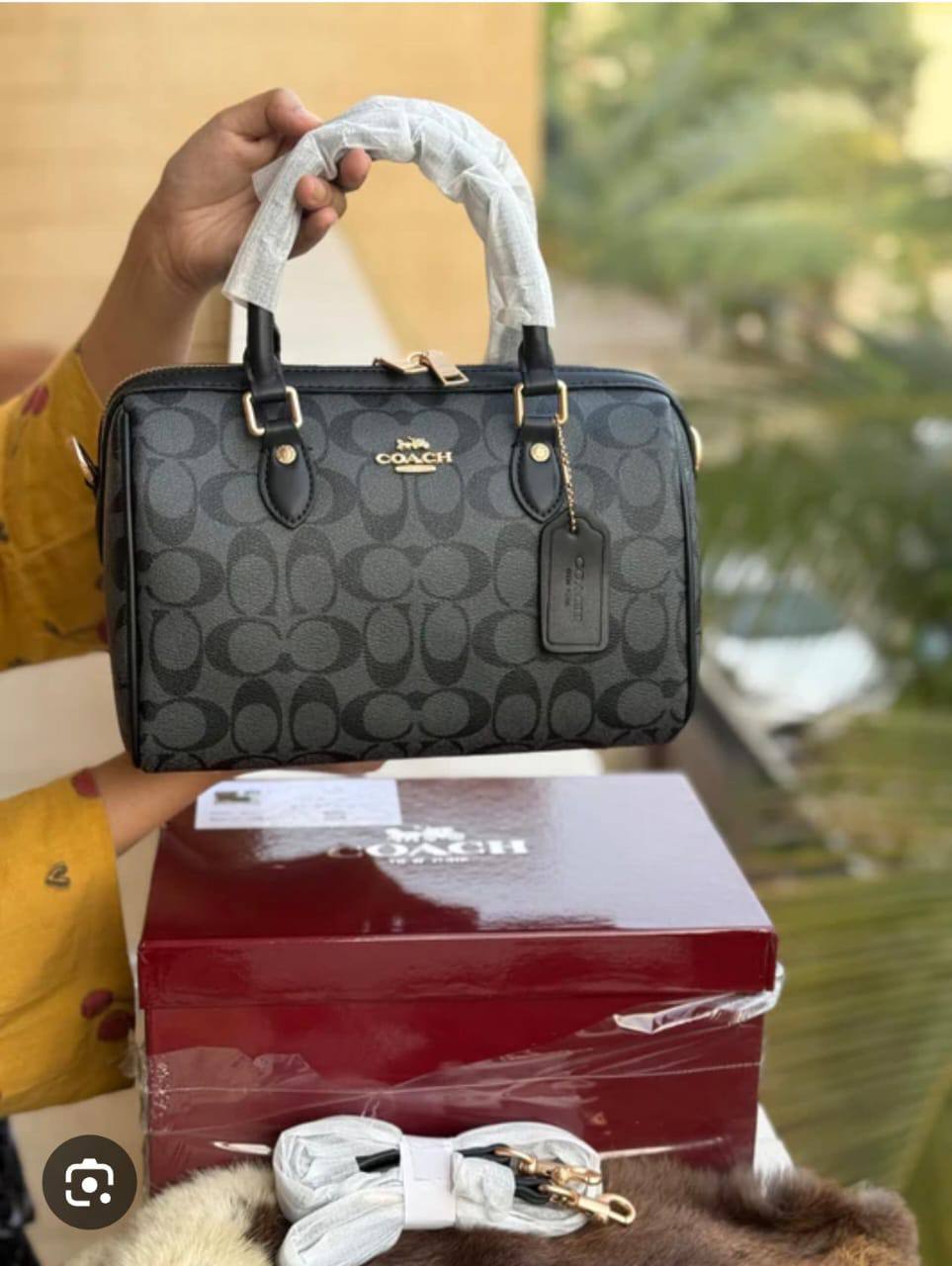 COACH 
GOOD QUALITY 
105 dhs🪙🖤

Zain200
♥️♥️♥️