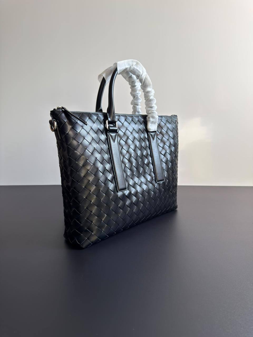 Bottega
Super Master Quality
For Price 👇 WhatsApp✅
0568585901 
0507557372
0552275751 Owner Zain 👌

Zain340
♥️♥️♥️