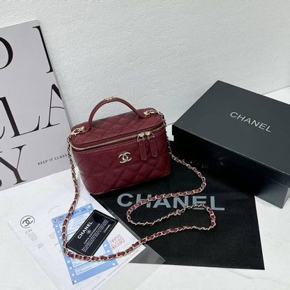 Chanel

withbox 
🎁🎁🎁

100 dhs❣️

Zain143
♥️♥️♥️