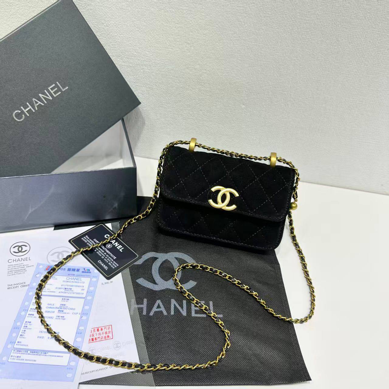 Chanel
95 dhs🇦🇪

Zain143
♥️♥️♥️