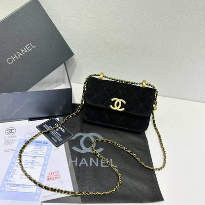 Chanel
95 dhs🇦🇪

Zain143
♥️♥️♥️
