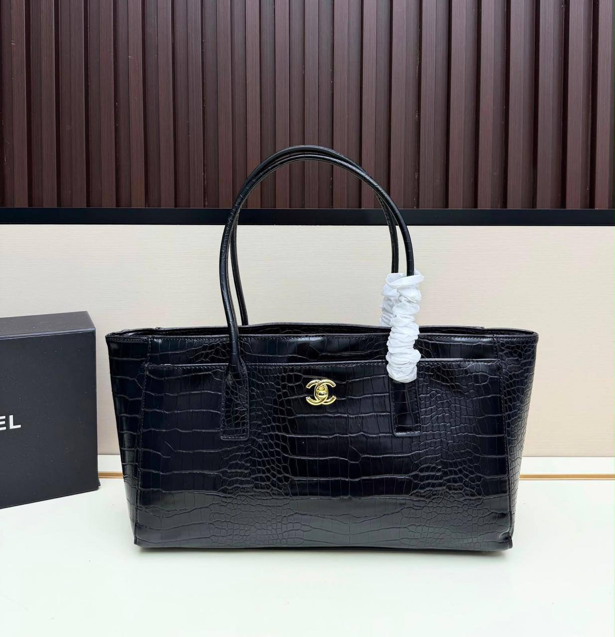 CHANEL COPY ONE 
NEW CAME 
210 dhs🇦🇪🇦🇪
SIZE: 35cm

Zain295
♥️♥️♥️