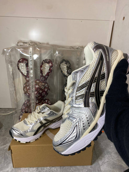 GEL-Kayano 14 "Metallic Plum" 
36-45 AVAILABLE🤩
240 dhs🇦🇪🇦🇪

Zain242
♥️♥️♥️