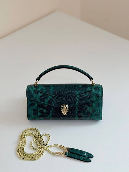 New Bvlgari
Master
370 dhs✅

Zain137
💓💓💓
