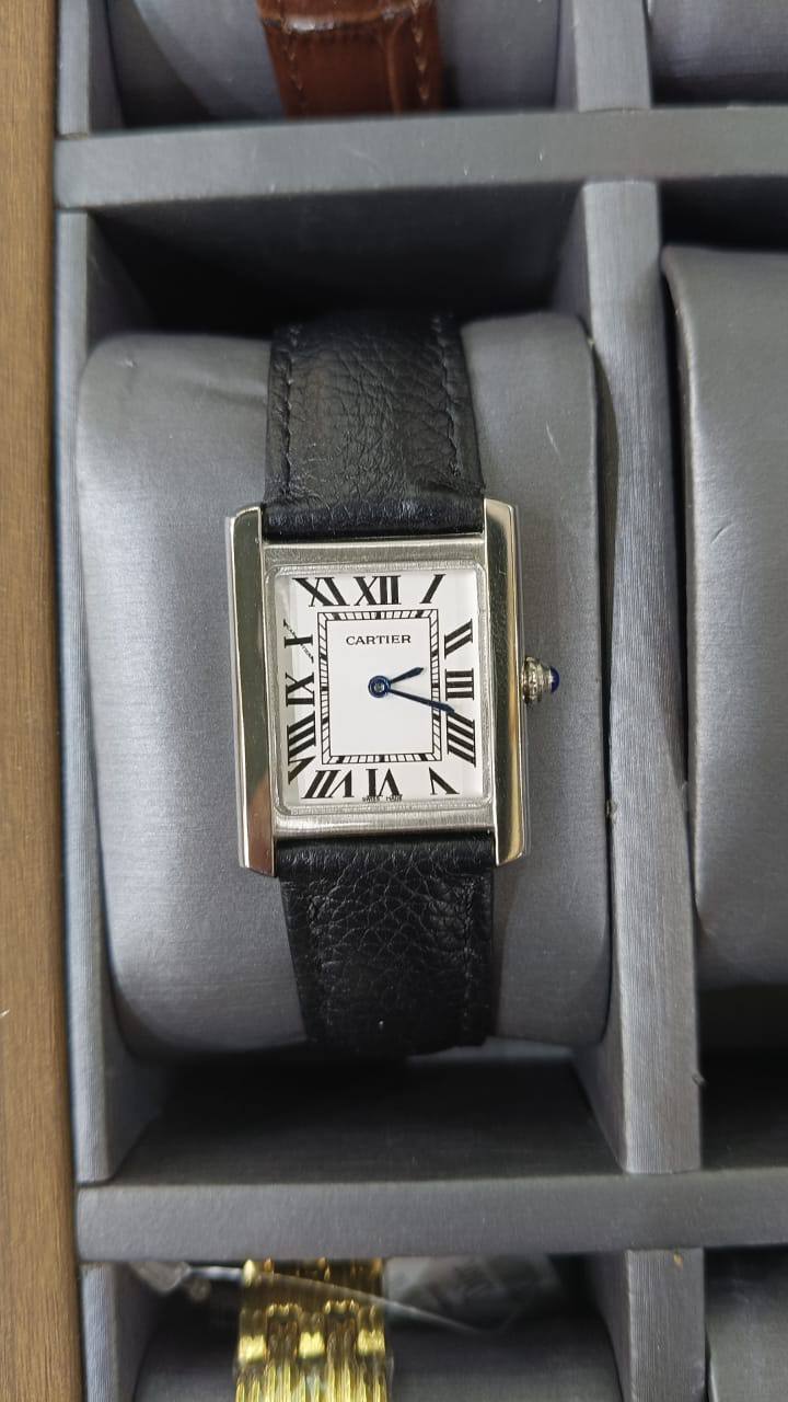 Cartier Master +++
370 dhs🪙💚
Top Quality

Zain108
♥️♥️♥️