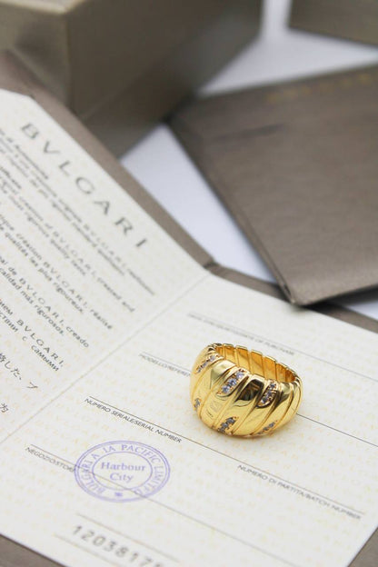 Bvlgari Ring

Normal Box🎁

65 dhs✅

Zain122
♥️♥️♥️