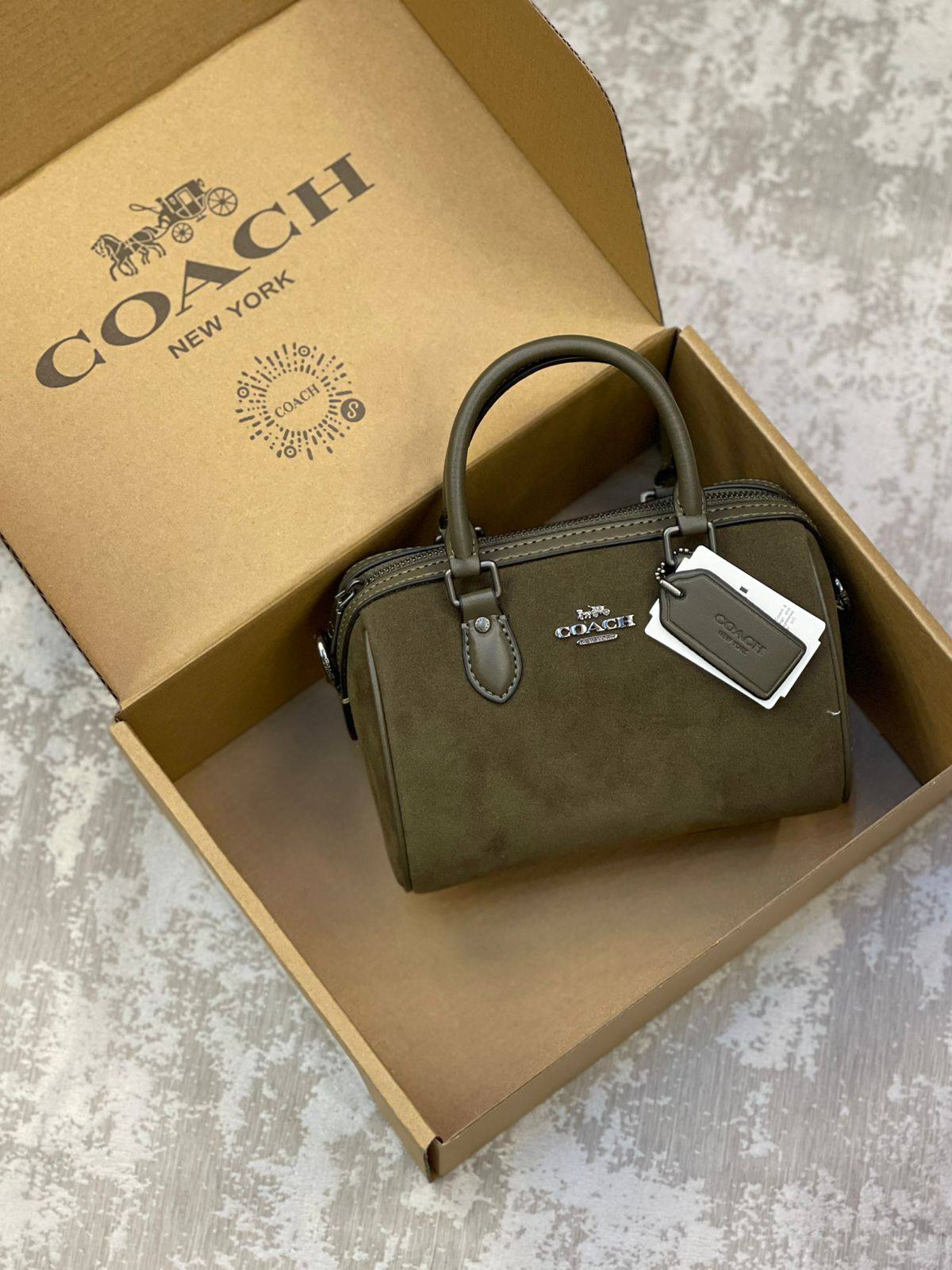Coach

230 dhs🗽

Zain175
♥️♥️♥️