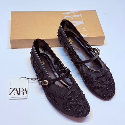 ZARA SLIPPER

GOOD QUALITY

90 DHS
36 TO 41

Zain40

♥️♥️♥️