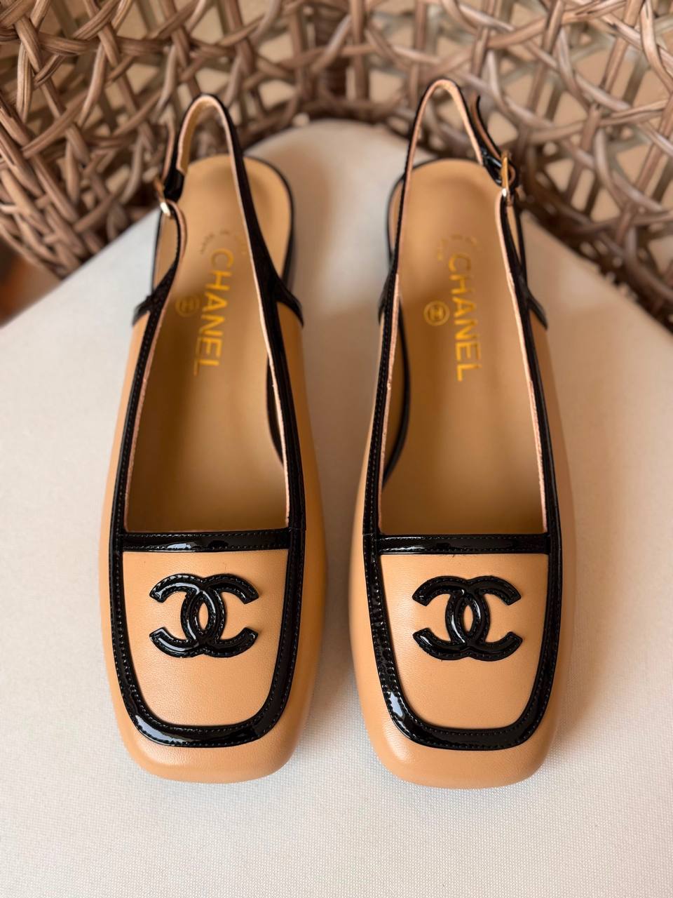 CHANEL
✨ Collection
👠 36–41
💎 Premium Quality
🔥 Super Master
450 dhs🇦🇪🇦🇪

Zain198
♥️♥️♥️