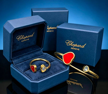 CHOPARD

BANGLE & RING
SET ✨💫

WITH SMALL BOX AND PAPER BAG 🛍️🎁

90 DHS🇦🇪

Zain89
♥️♥️♥️