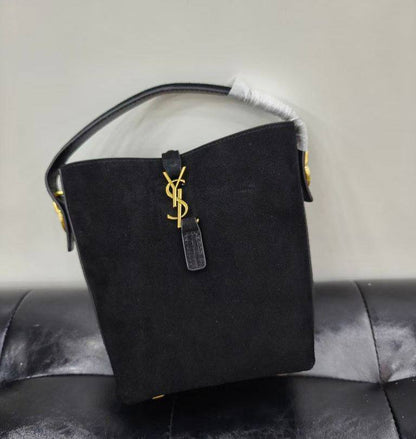 YSL
Master Bags
For Price 👇 WTSP Text Zain 0568585901
0507557372
0544061607

Zain111
♥️♥️♥️