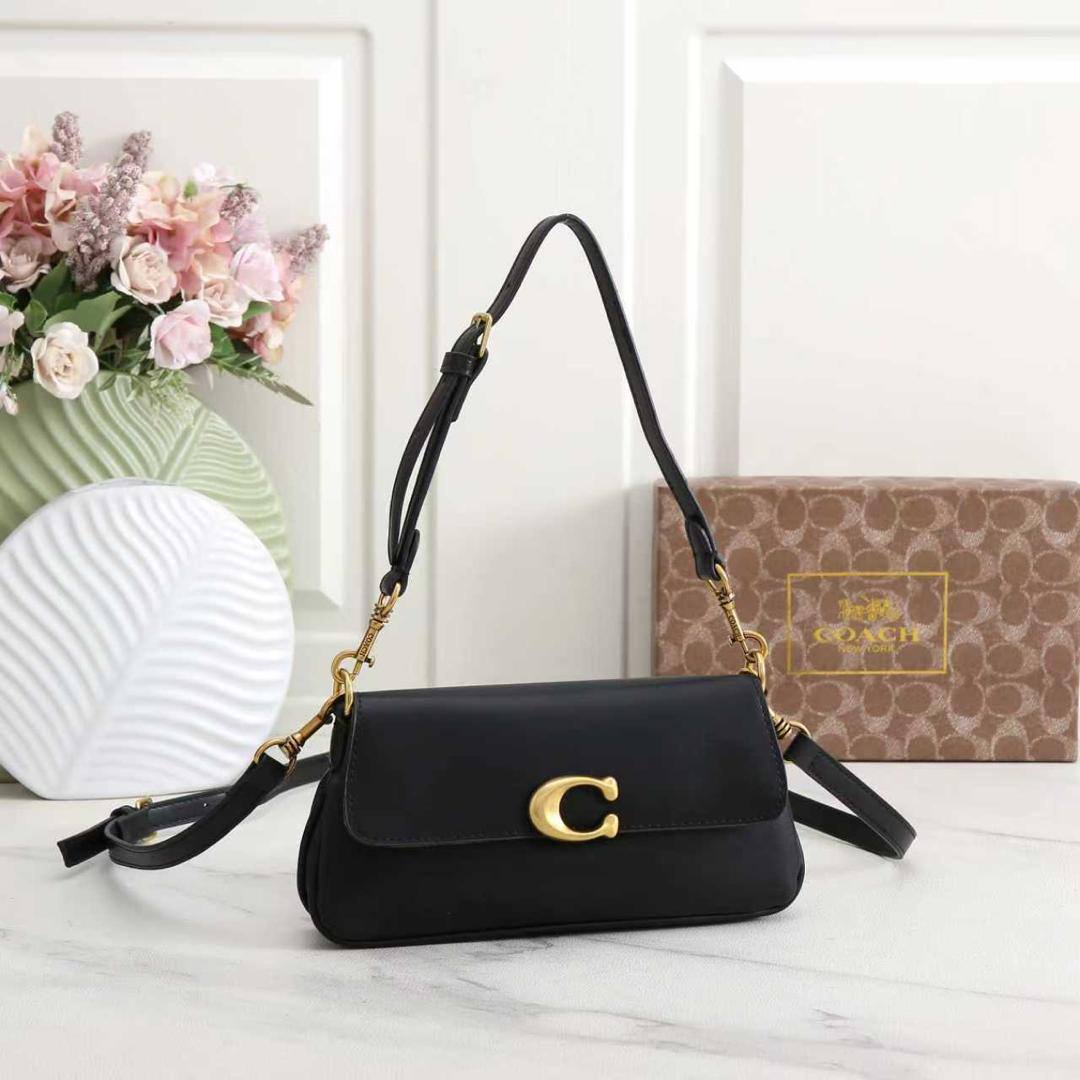 Mixed brands
Coach
Chanel
Lv
Hermes


with box
New high quality

95 dhs🇦🇪🇦🇪

Zain26
♥️🇦🇪🇦🇪