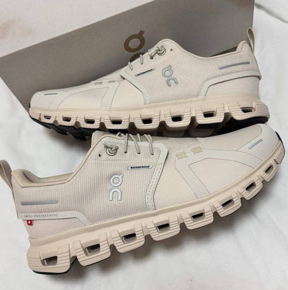 Cloud 6 WP , 
size 36 to 46 , 
230 dhs💓

Zain196
♥️♥️♥️