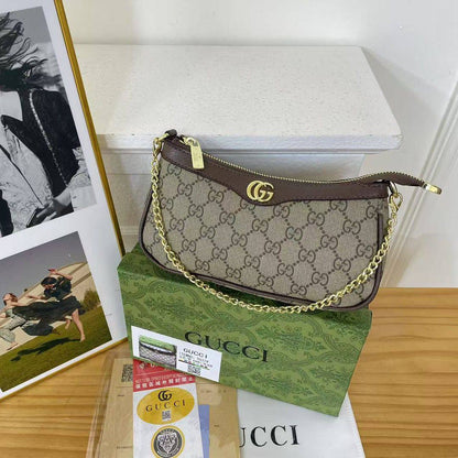GUCCI

SIZE：22×12×5cm

85 dhs🪙🌨️

Withbox
🎁🎁🎁

Zain04
♥️♥️♥️