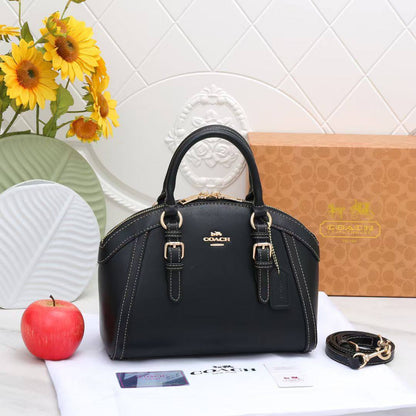 LV

With box
🎁🎁🎁

115 dhs❣️

Zain136
♥️♥️♥️
