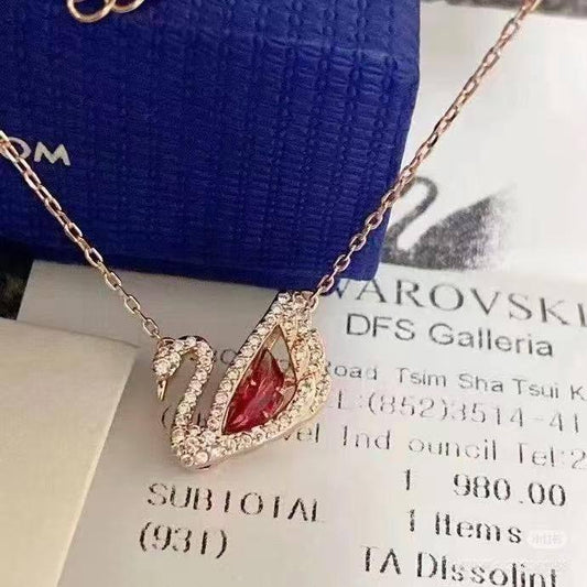 SWAROVSKI 🪿*
Necklace ❣️
Master quality 💯
With normal boxes 🗃️
50 dhs🇦🇪
With master box 📦 
65 dhs🇦🇪

Zain216
♥️♥️♥️