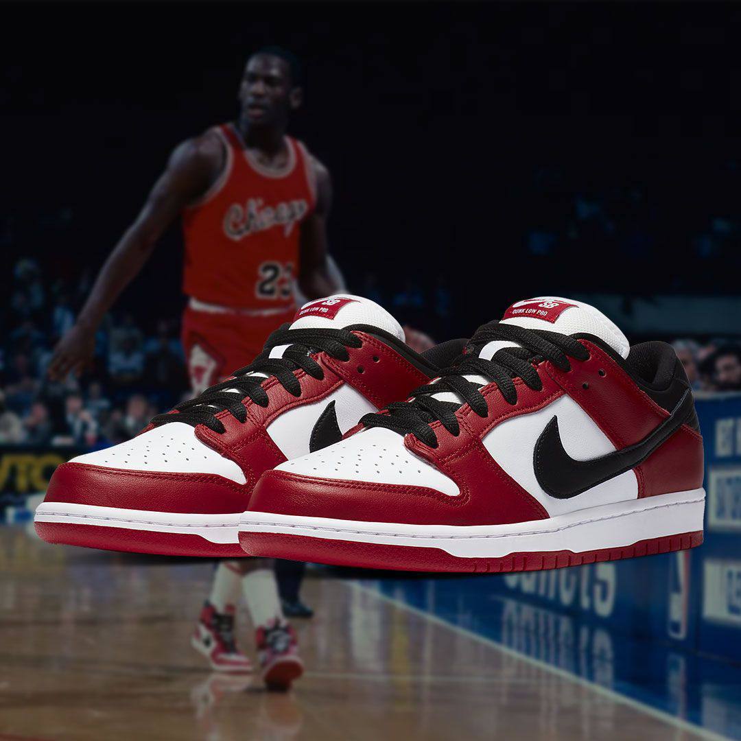 Nike SB Dunk Low 'Chicago' ♥️🤍🖤
36-45 AVAILABLE 🤩
240 dhs❣️

Zain242
♥️♥️♥️