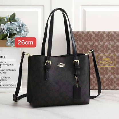 Coach
With box 🎁🎁🎁

110 dhs✅

Zain168
♥️♥️♥️