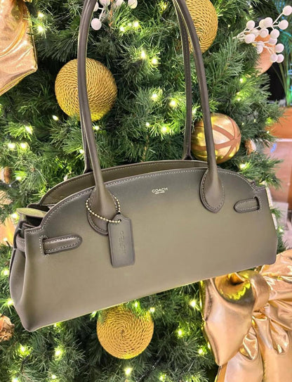 Coach Master Bags
For Price 👇 WTSP Text Zain 0568585901

Zain248
♥️♥️♥️
