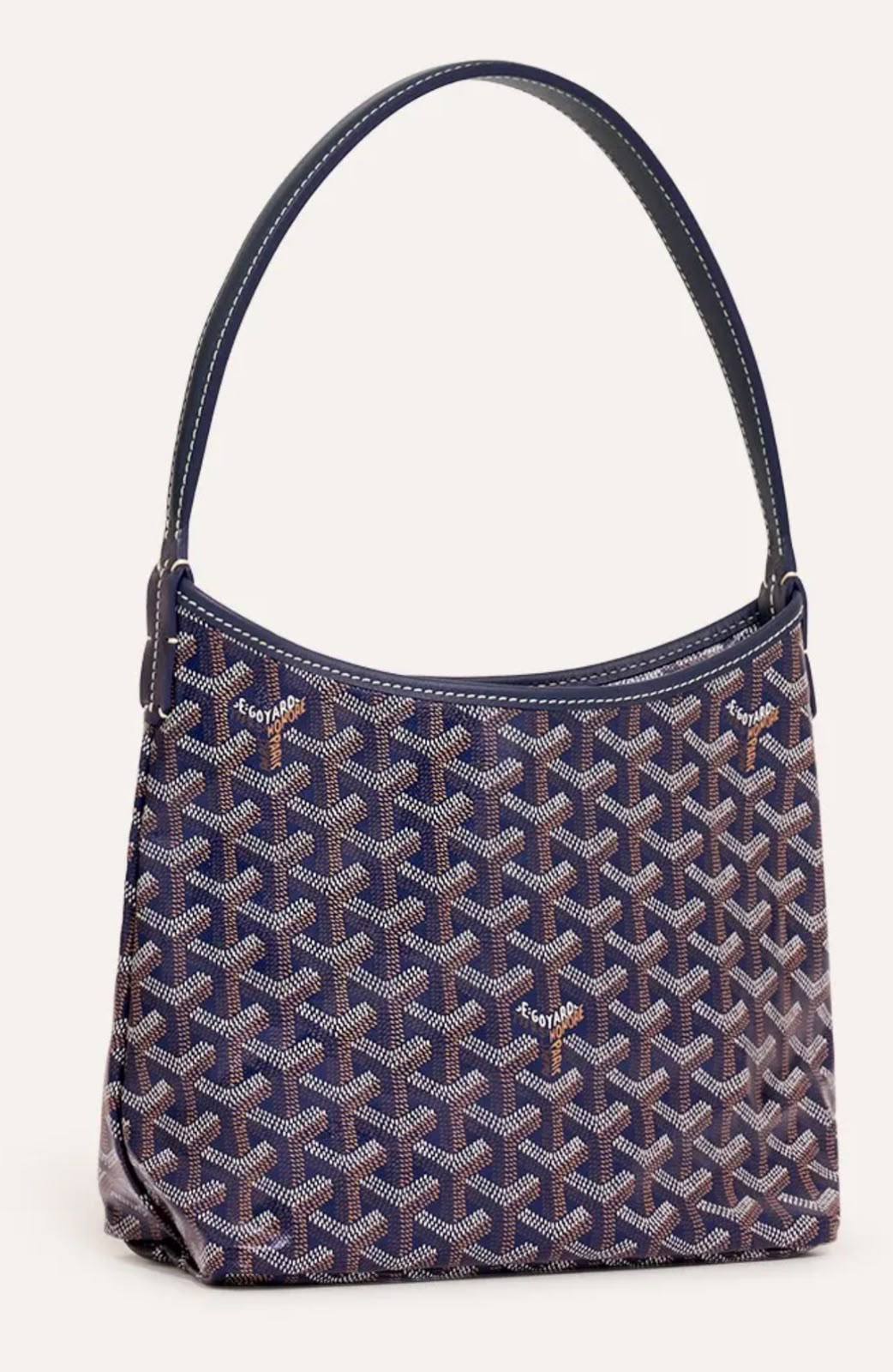 GOYARD Hobo
Bohème Mini Bag
Chevron Goyardine Canvas
Size: 21 cm
Without BOX

90 dhs🇦🇪🇦🇪

Zain239
Zain215
♥️♥️♥️