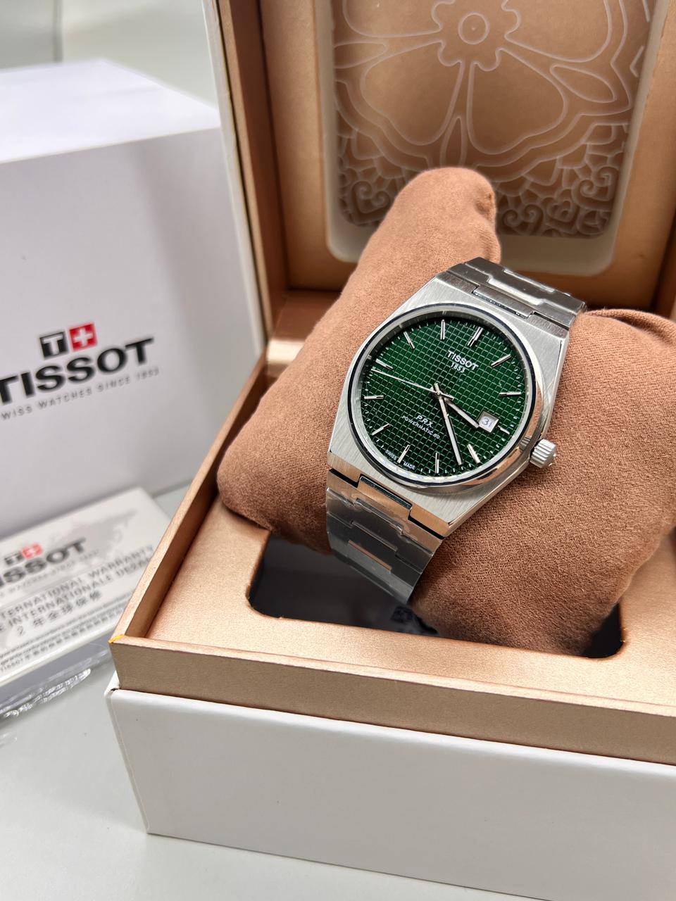 Tissot
Automatic  
master quality  
260 dhs🌺

Zain85
♥️♥️♥️