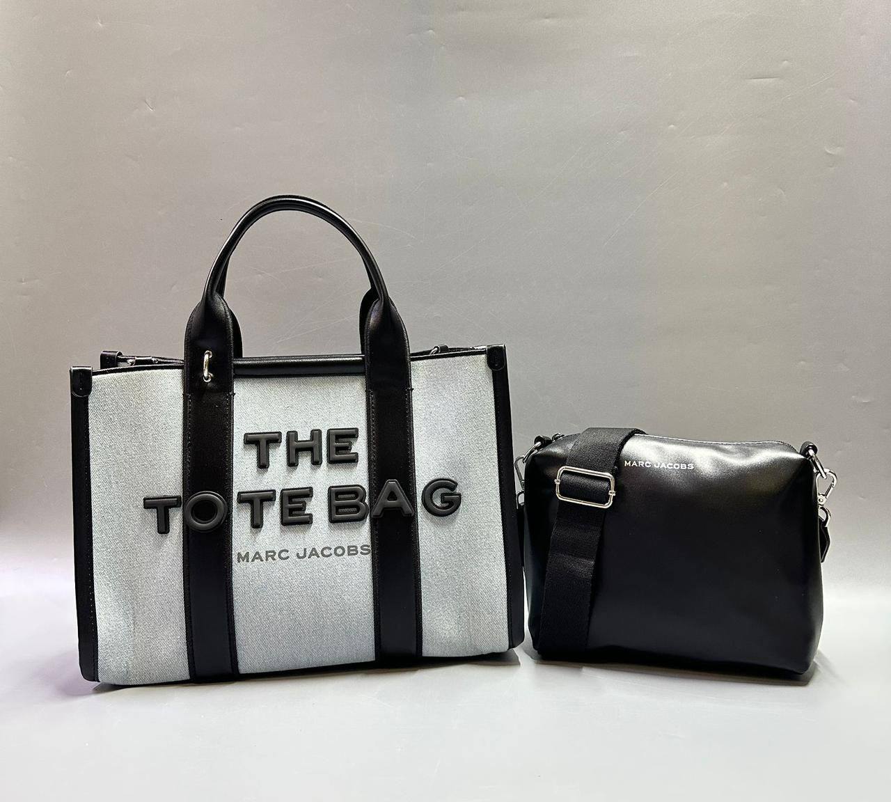 MARC JACOBS 

THE TOTE BAG 

NEW CAME GOOD QUALITY 
115 dhs🪙🌨️

Zain39
♥️♥️♥️