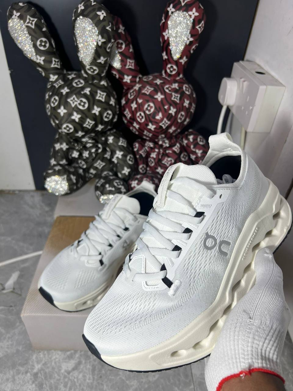 ON Cloudsurfer Max ‘White’🤍
36-45 AVAILABLE 🤩
200 dhs🪙🌨️

Zain242
♥️♥️♥️
