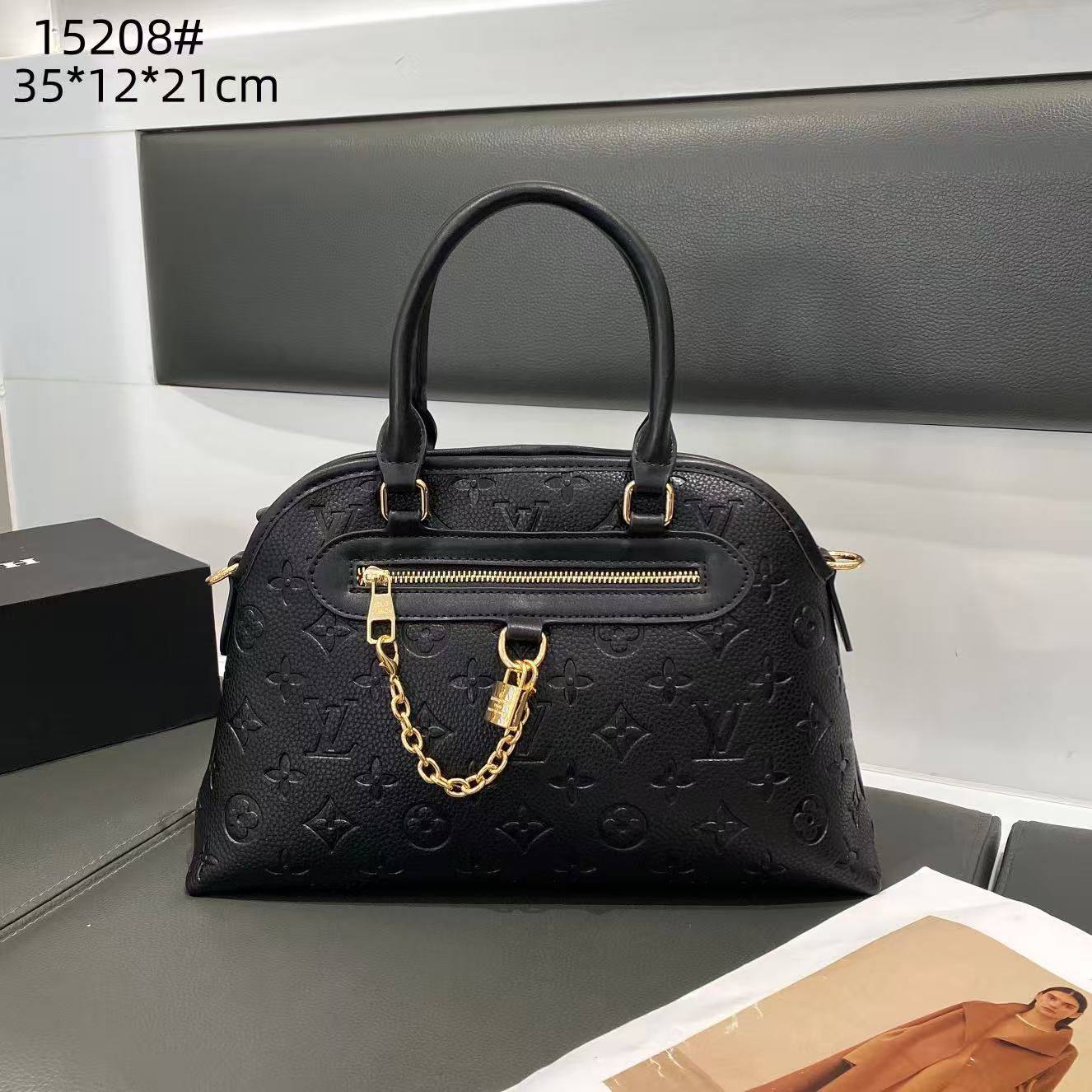 LV
115 dhs🪙🌨️

Zain143
♥️♥️♥️