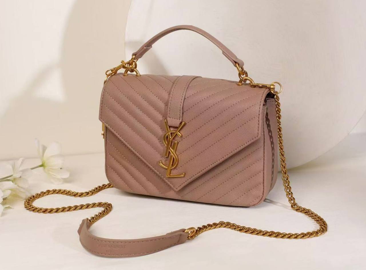 YSL
 GOOD QUALITY 
WITH BOX 
🎁🎁🎁

110 dhs✅

Zain39
♥️♥️♥️