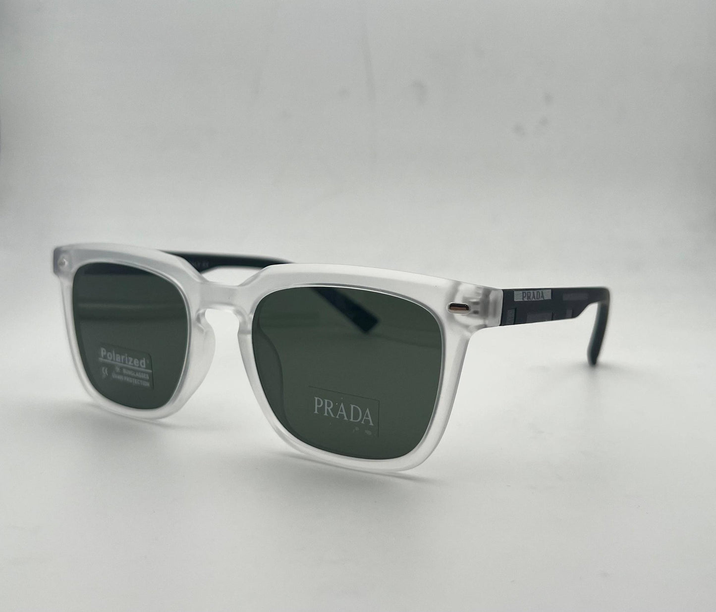 PRADA💥
Sunglasses 🕶️ 
Good quality 💯 
Master box 🗃️ 
50 dhs🌺

Zain273
♥️♥️♥️