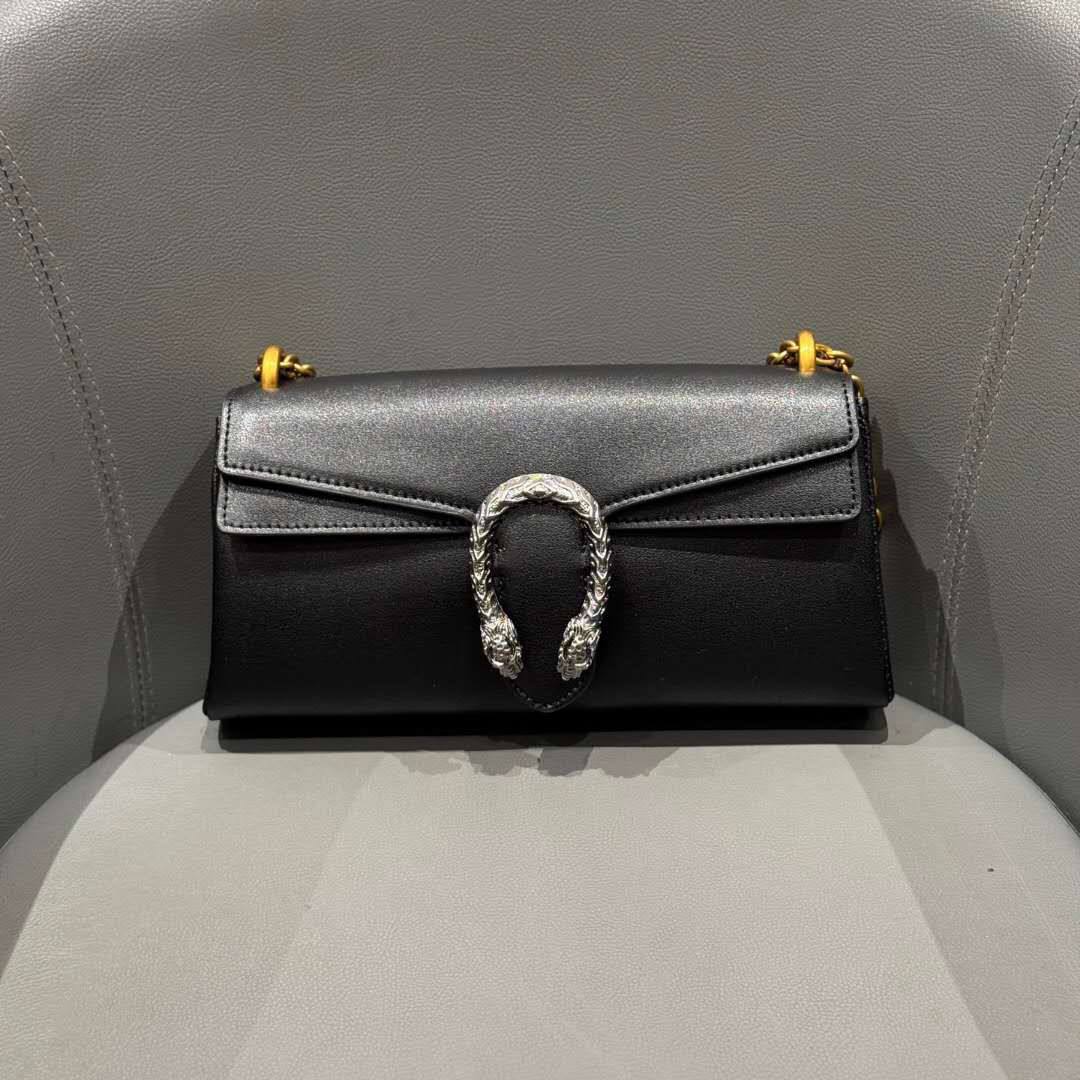 Gucci💕🙋🏻‍♀️
Master🌺🌺
29cm🫶🏼🫶🏼
280 dhs✅

Zain297
♥️♥️♥️