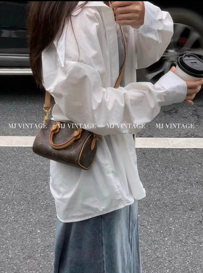LV SPEEDY MINI SIZE GOOD QUALITY WITH BOX 
100 dhs🇦🇪🇦🇪
Size:16cm

Zain195
♥️♥️♥️