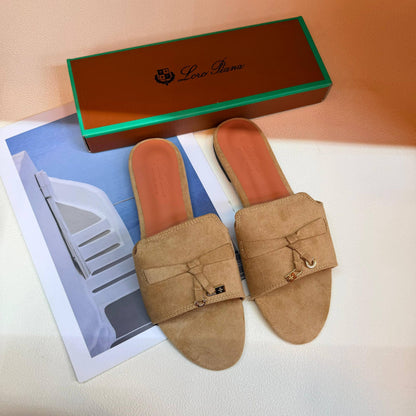 Loro Piana
Size 36to41
70 dhs👑

Zain236
♥️♥️♥️