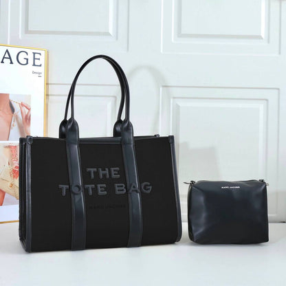 MARC JACOBS 
THE TOTE BAG 
BIG SIZE 
HIGH QUALITY
130 dhs🇦🇪🇦🇪

Zain295
♥️♥️♥️