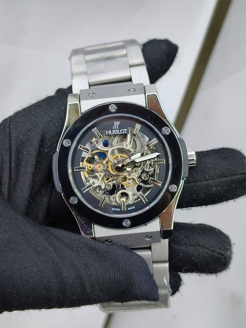 Hublot automatic 
350 dhs✅

Zain25
♥️♥️♥️