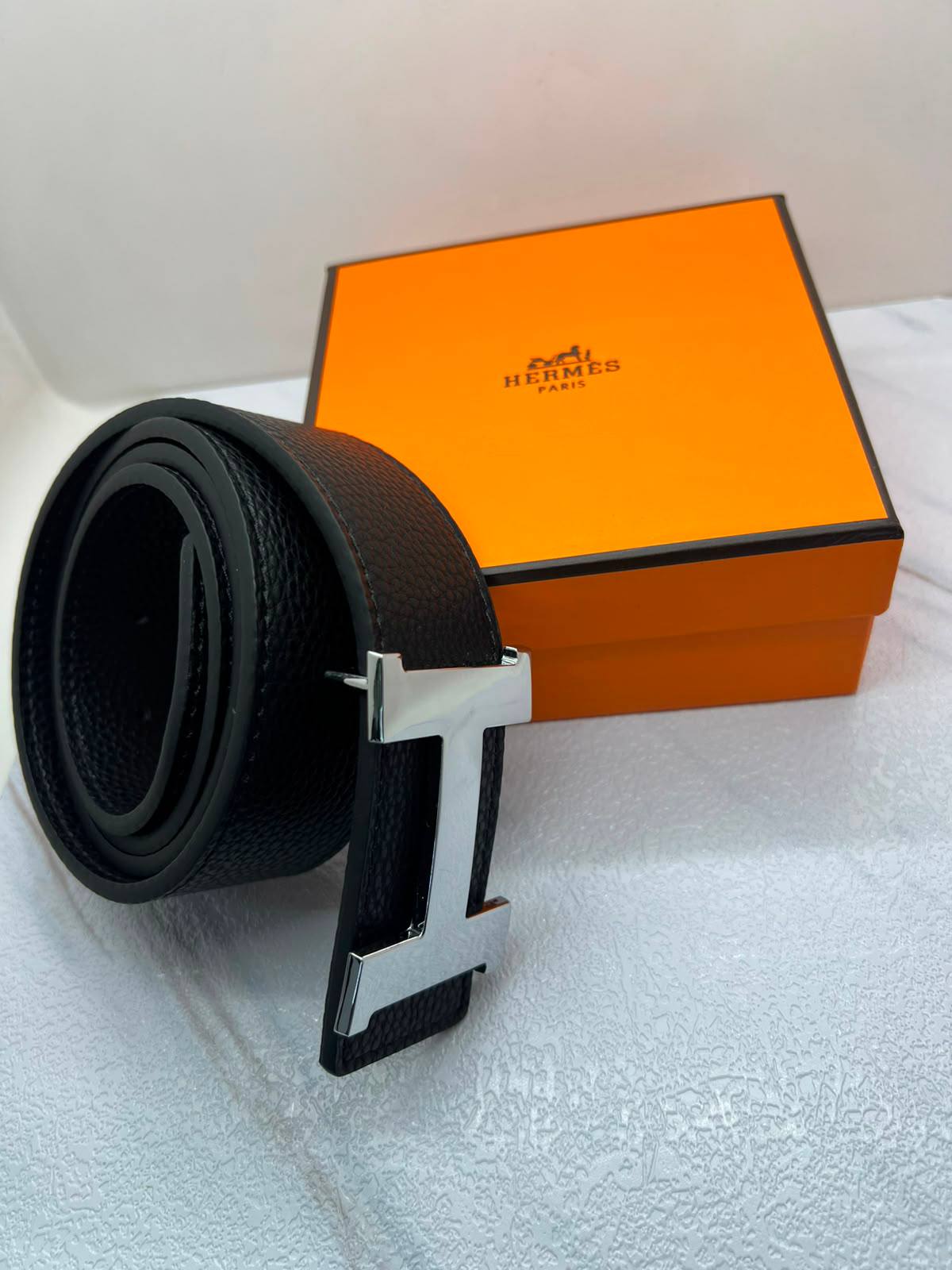 Belts
with box
60 dhs✅

Zain182
♥️♥️♥️