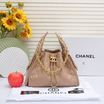 Chanel
95 dhs🪙🌨️

With box 
🎁🎁🎁

Zain219
♥️♥️♥️
