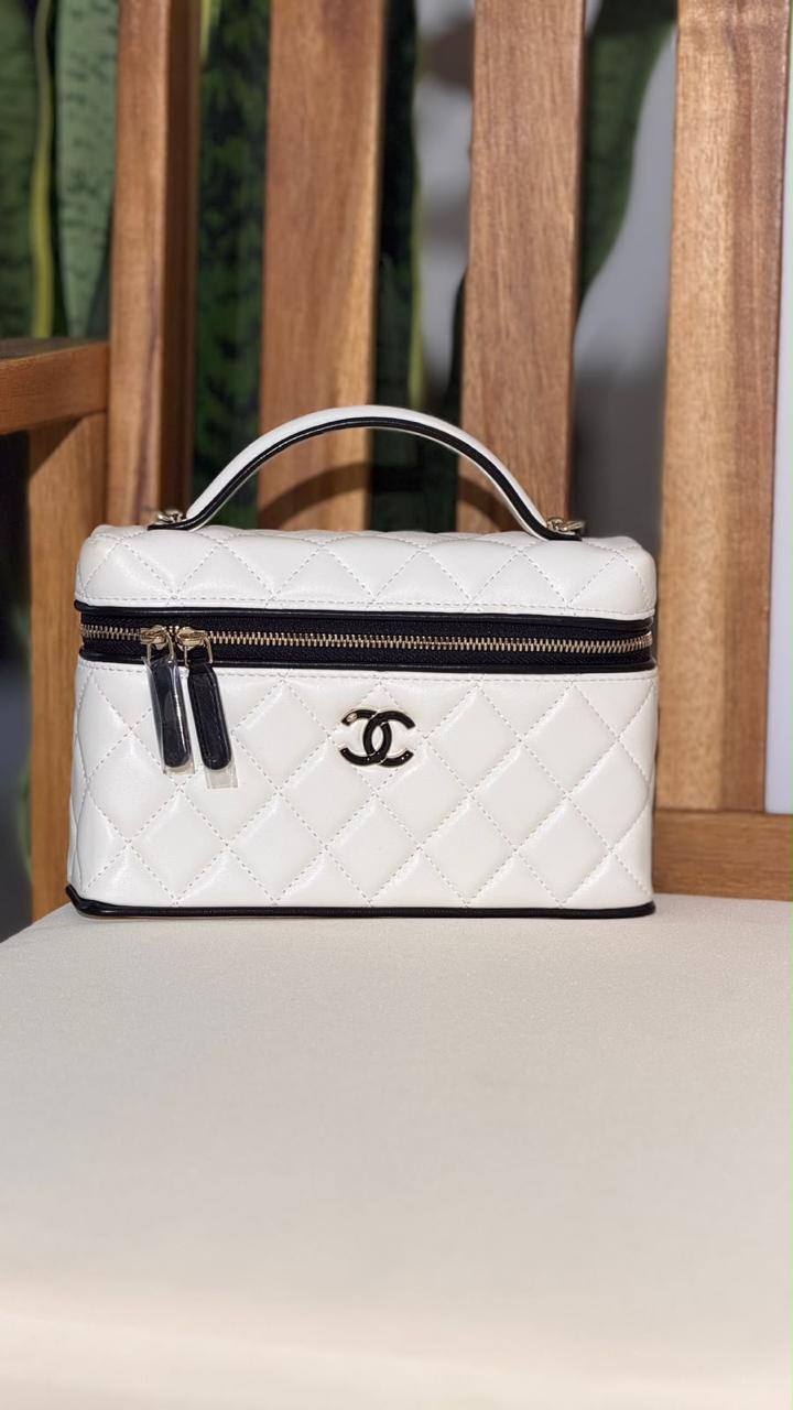 Bags
Super Master Quality ⚡️
Original Packing 🎁
Size 20&25 CM📏
For Price 👇 WhatsApp✅
0568585901 
0507557372
0552275751 Owner Zain 👌

Zain321
♥️♥️♥️