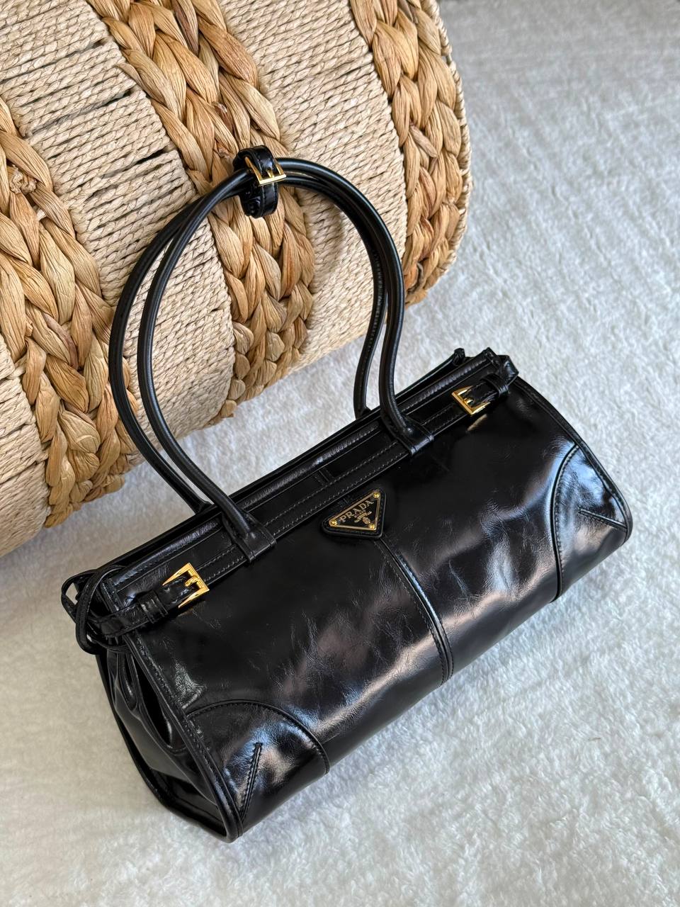 PRADA
SUPER MASTER QUALITY 
SIZE:23cm 1100 dhs✅
SIZE:30cm 1250 dhs✅

Zain307
♥️♥️♥️