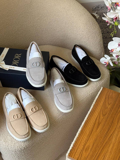 Dior Granville Loafer
*AAA quality*
*size:40 to 46*
470 dhs🪙🌨️

Zain185
♥️♥️♥️
