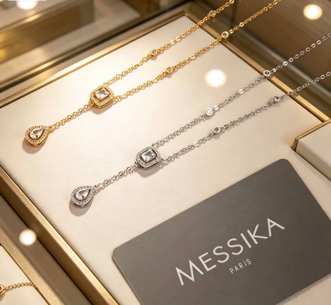 Messika SET❤️‍🔥*
Necklace 🦋
Earring🐦‍🔥
Bangle 🌸
Ring 💍 free size ✨
Master quality 💯
With normal boxes 📦 
190 dhs✅
With master box 🗃️ 
240 dhs✅

Zain216
♥️♥️♥️
