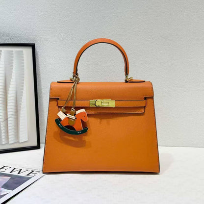 Hermes

with box
🎁🎁🎁

105 dhs💓

Zain143
♥️♥️♥️