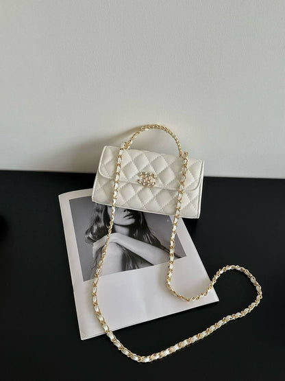 Chanel
100 dhs✅

with box
🎁🎁🎁

Zain143
♥️♥️♥️