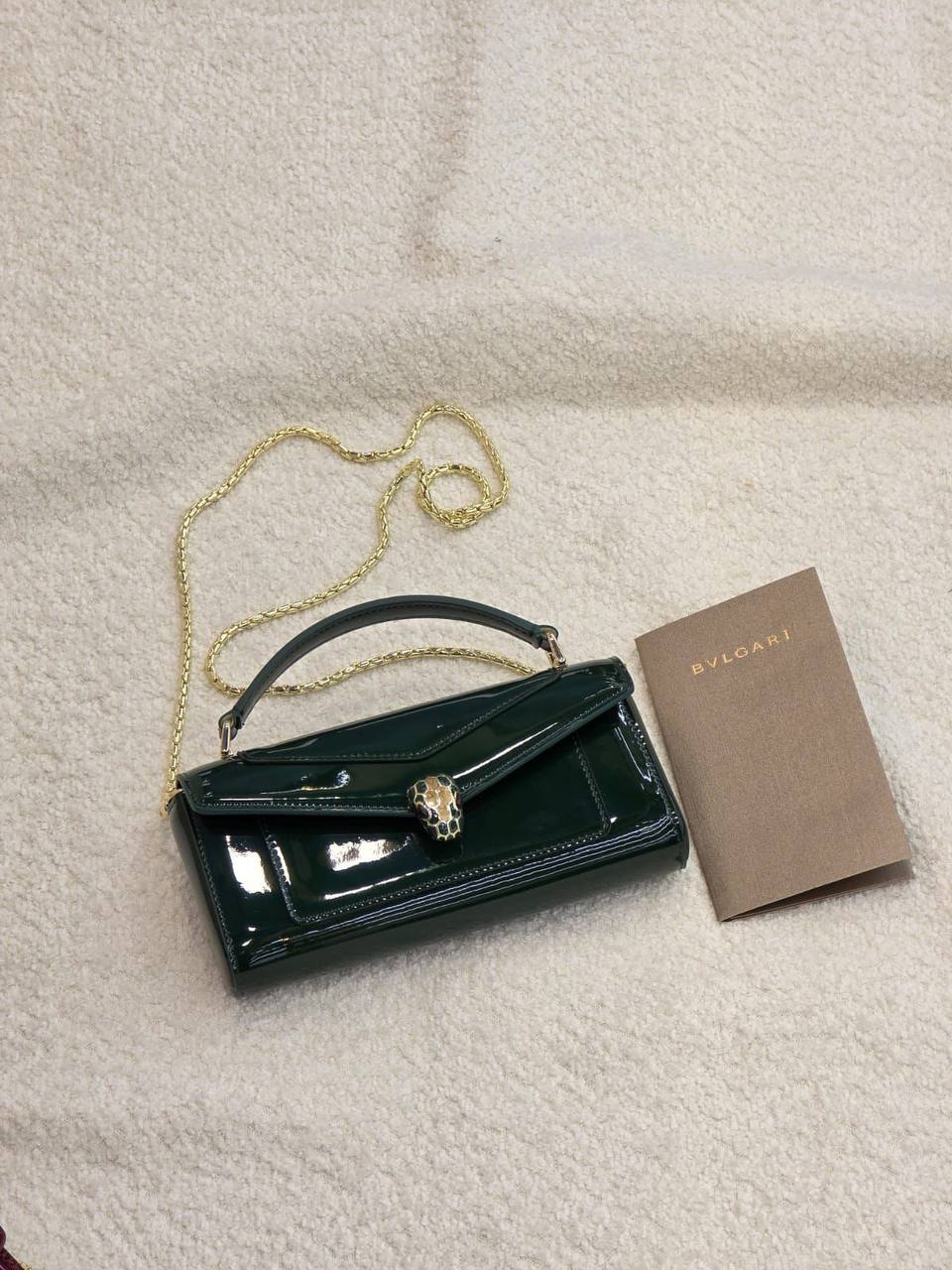 Bvlgari
Master
 20Cm With Box
360 dhs✅

Zain131
♥️♥️♥️