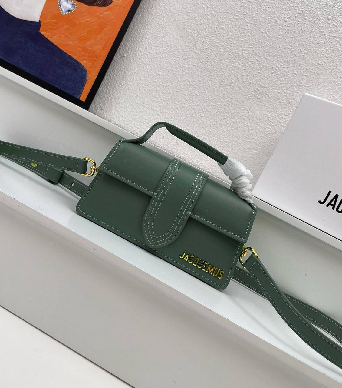 JACQUEMUS 
NEW CAME 

WITH BOX  🎁🎁🎁

105 dhs💓
*Size 20cm*

Zain39
♥️♥️♥️