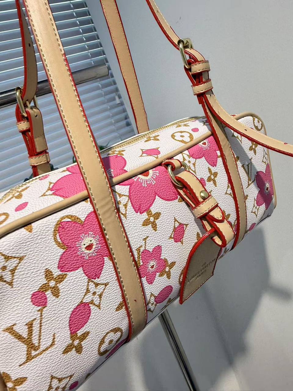 LV
sɪᴢᴇ : 31 cm

70 dhs🪙🌺

Zain31
♥️♥️♥️