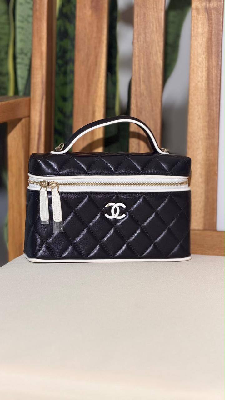 Bags
Super Master Quality ⚡️
Original Packing 🎁
Size 20&25 CM📏
For Price 👇 WhatsApp✅
0568585901 
0507557372
0552275751 Owner Zain 👌

Zain321
♥️♥️♥️