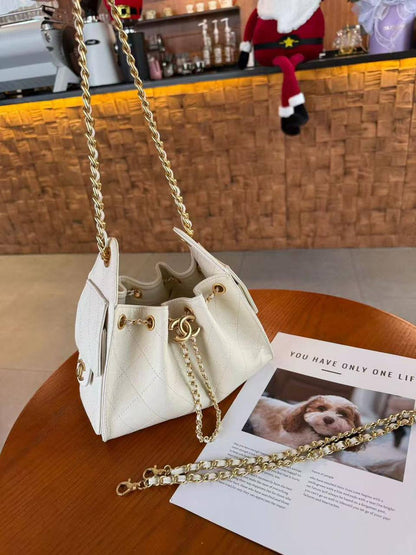 Chanel
Master🌺 
330 dhs✅
#22cm🥰🥰

Zain228
♥️♥️♥️