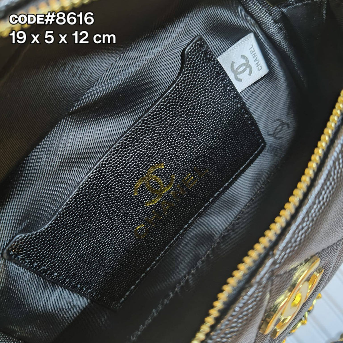CHANEL ᴠᴀɴɪᴛʏ ᴄʟᴜᴛᴄʜ ᴛᴏᴘ ʜᴀɴᴅʟᴇ ʙᴀɢ ᴡɪᴛʜ ɢᴏʟᴅ ʟᴏɴɢ ᴄʜᴀɪɴ sᴛʀᴀᴘ sɪᴢᴇ : 19 cm WITH BOX
80 dhs🇦🇪🇦🇪


Good material quality 

Zain31
♥️♥️♥️